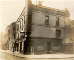 Photo:View of 69 Lisson Street at the junction with Bell Street 9 July 1904